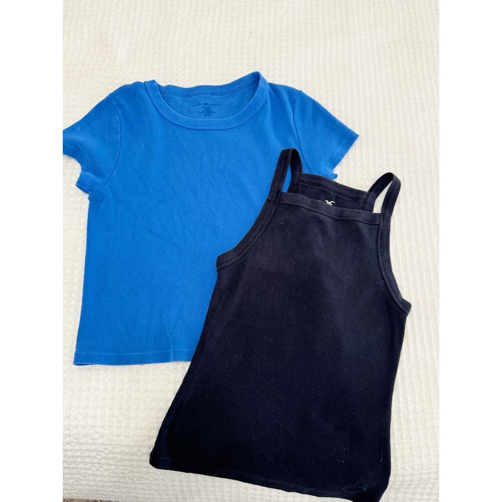 Brandy Melville Blue Baby Tee & Hollister Black Ribbed Tank Bundle Size Small